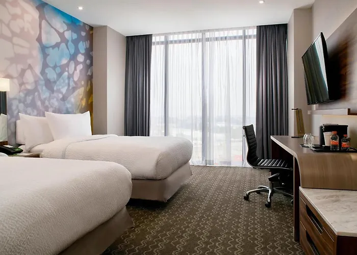 Courtyard By Marriott Toreo 4* Mexico City