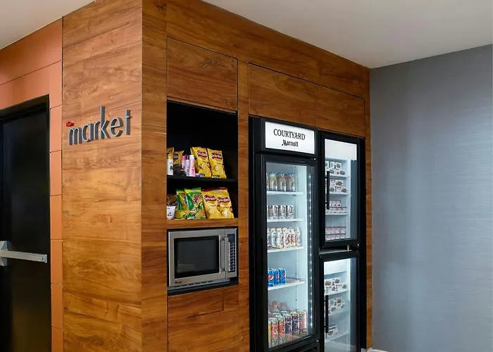 Courtyard By Marriott Toreo Mexico City