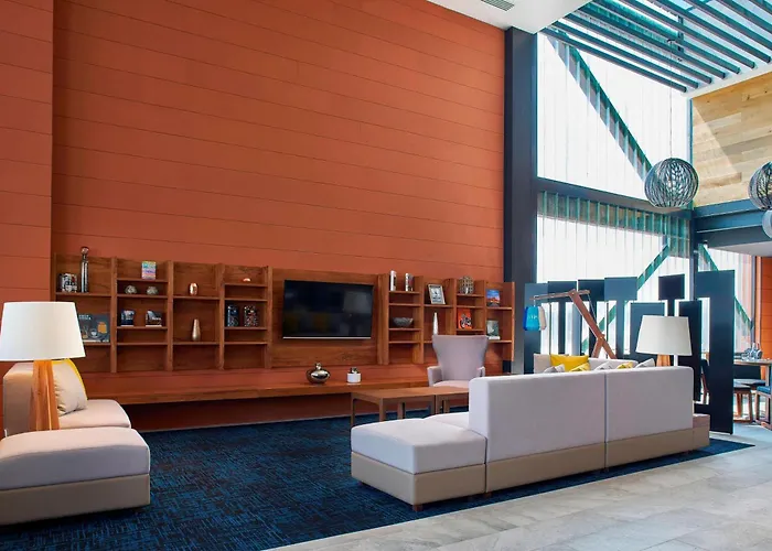 Courtyard By Marriott Toreo Mexico City