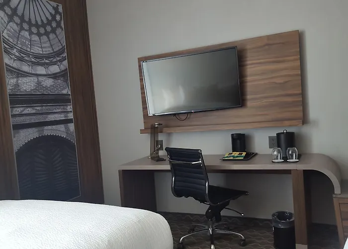 Courtyard By Marriott Toreo