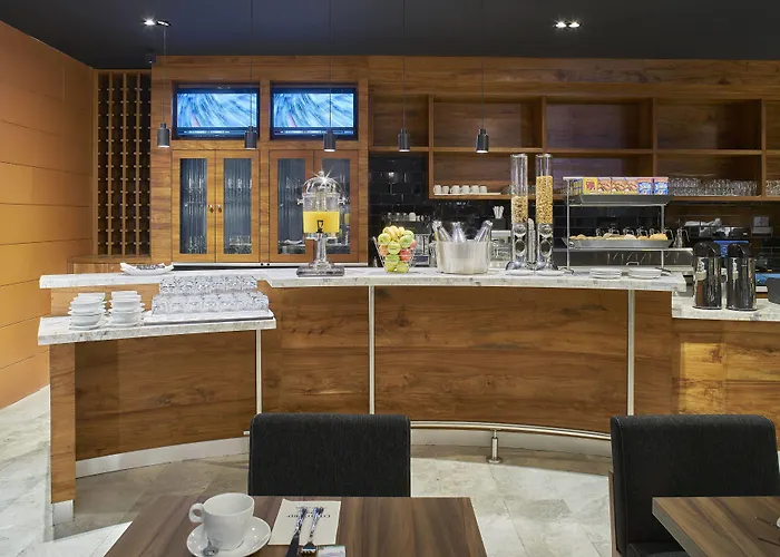 Courtyard By Marriott Toreo