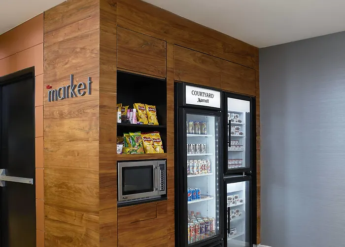 Courtyard By Marriott Toreo