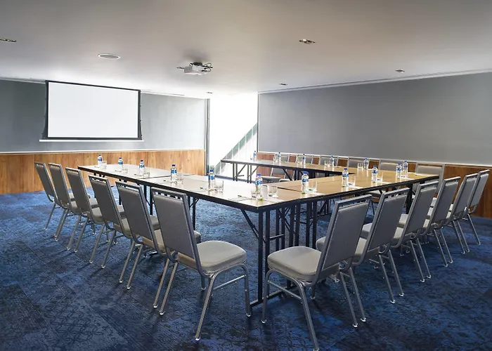Courtyard By Marriott Toreo Mexico City