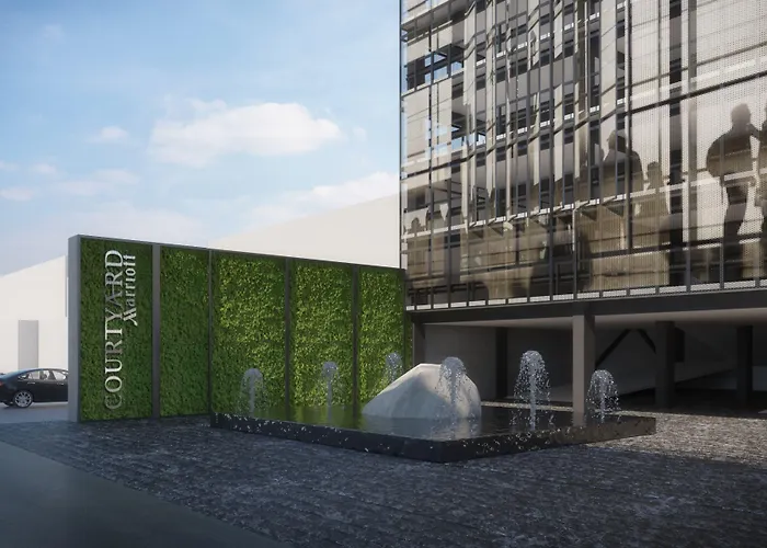 Courtyard By Marriott Toreo Hotel