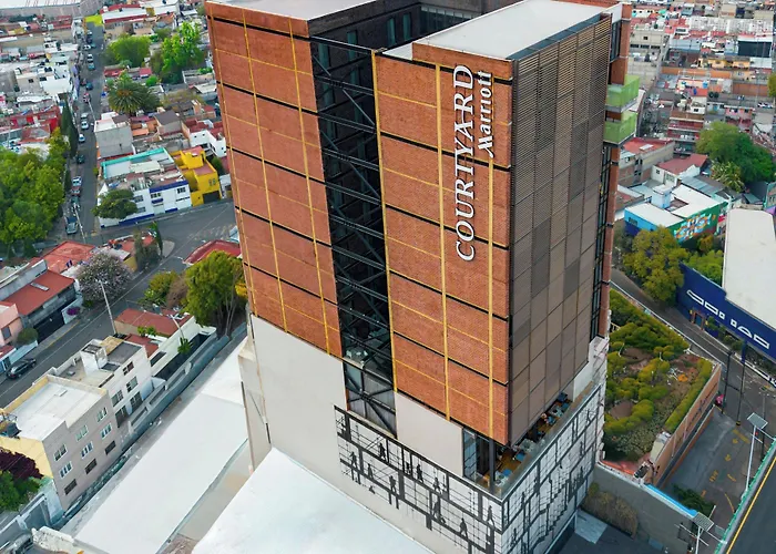 Courtyard By Marriott Toreo Hotel 4*